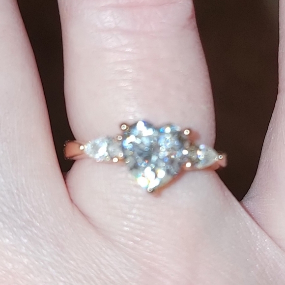 Elegant Moissanite Rose Gold and Silver Ring - Picture 4 of 5